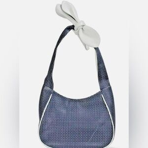 Bodhi Nantucket Shoulder Bag in Leather